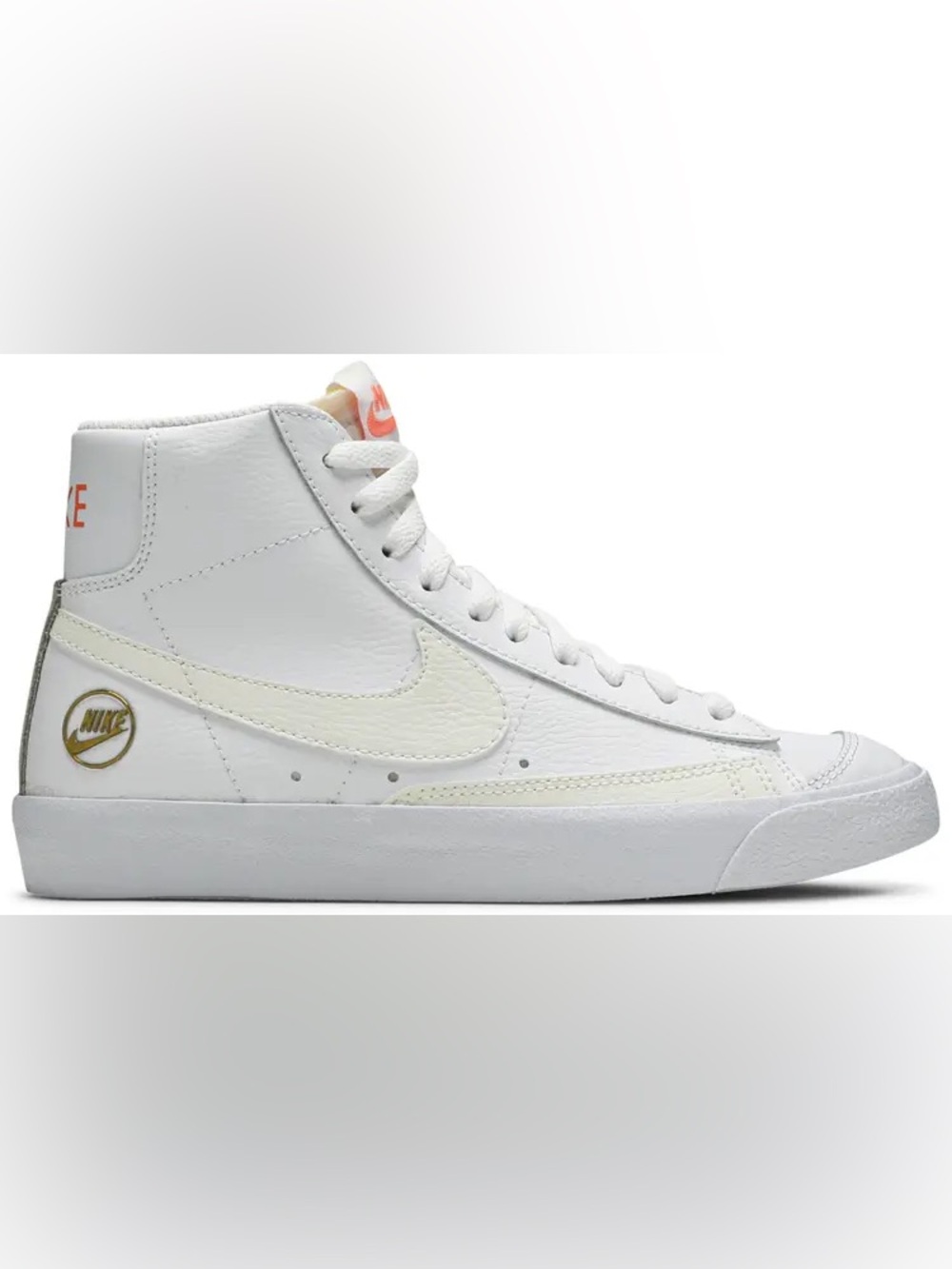 Nike Women's Blazer Mid '77 Vintage 'Gold Emblem' shoes. Size 9.5.